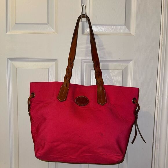 Dooney & Bourke Hot pink Nylon large tote bag with leather tan straps & accents - Picture 1 of 14